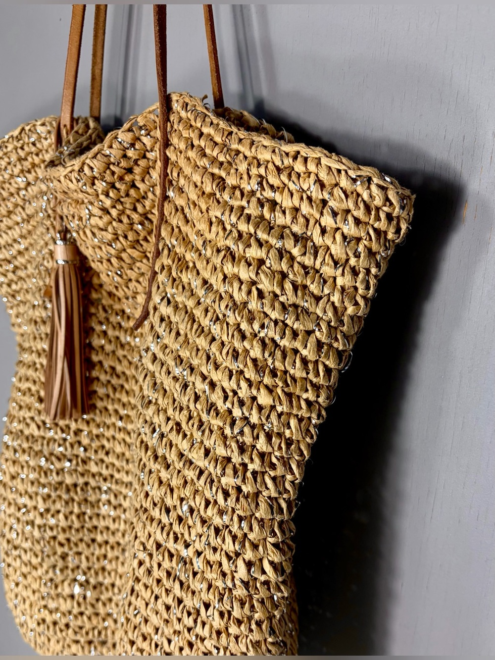 BANANA REPUBLIC Paper Straw Shopper - Picture 5 of 7